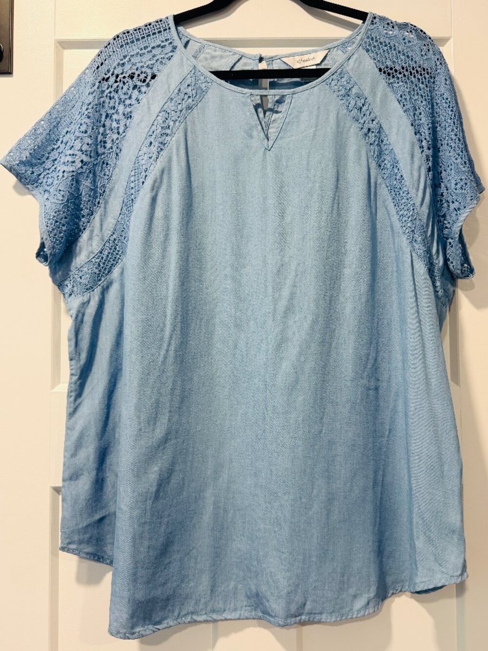 CJ Banks Flowy Light Blue Short-Sleeve Blouse w/ Lace Insets Size 1X